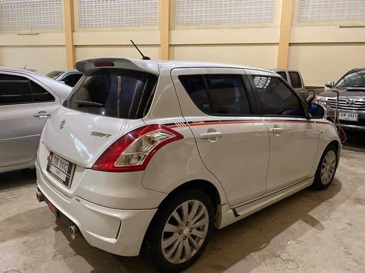 Suzuki Swift ปี 2014 สีขาว