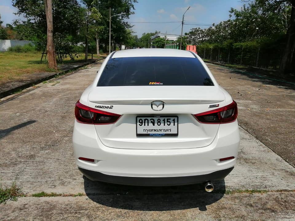 Mazda 2 Sedan (4 ประตู) ปี 2016 สีขาว (รูปที่ 6)