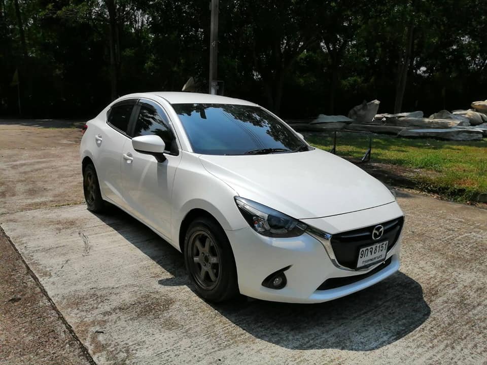 Mazda 2 Sedan (4 ประตู) ปี 2016 สีขาว (รูปที่ 3)
