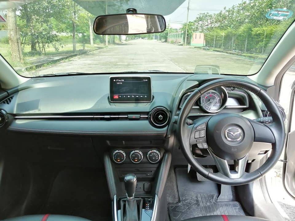Mazda 2 Sedan (4 ประตู) ปี 2016 สีขาว (รูปที่ 9)