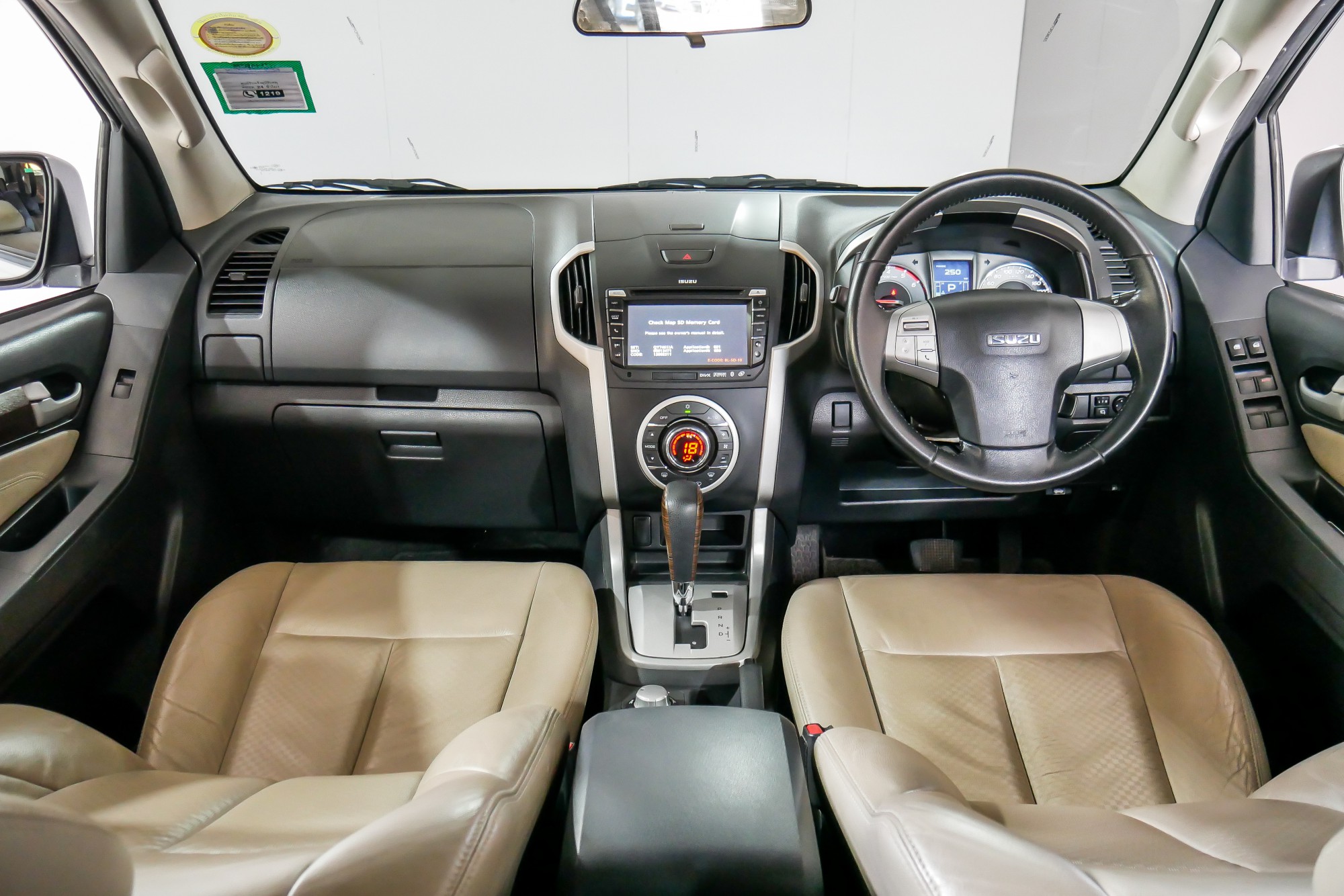 ISUZU MU-X 3.0 NAVI 4X4 AT ปี 2014 สีเงิน (รูปที่ 5)