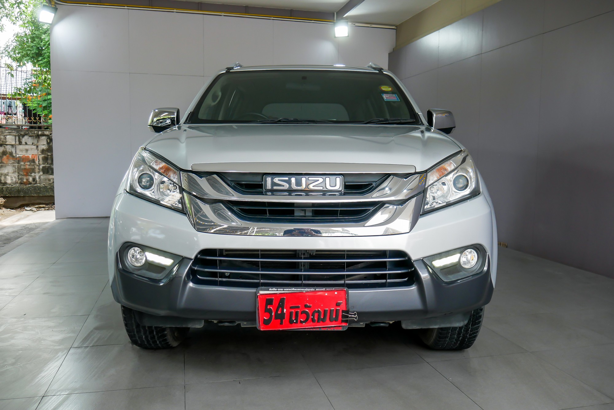 ISUZU MU-X 3.0 NAVI 4X4 AT ปี 2014 สีเงิน (รูปที่ 2)