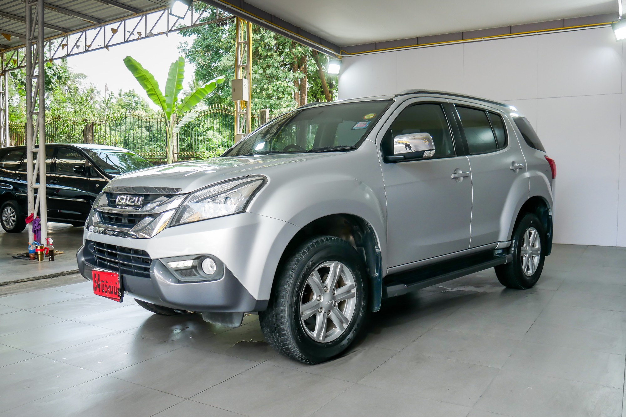 ISUZU MU-X 3.0 NAVI 4X4 AT ปี 2014 สีเงิน (รูปที่ 4)