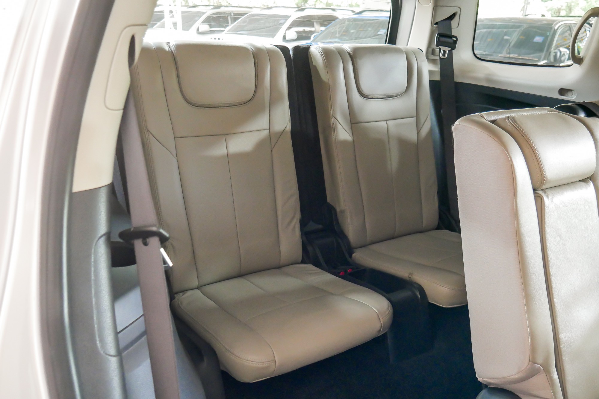ISUZU MU-X 3.0 NAVI 4X4 AT ปี 2014 สีเงิน (รูปที่ 12)