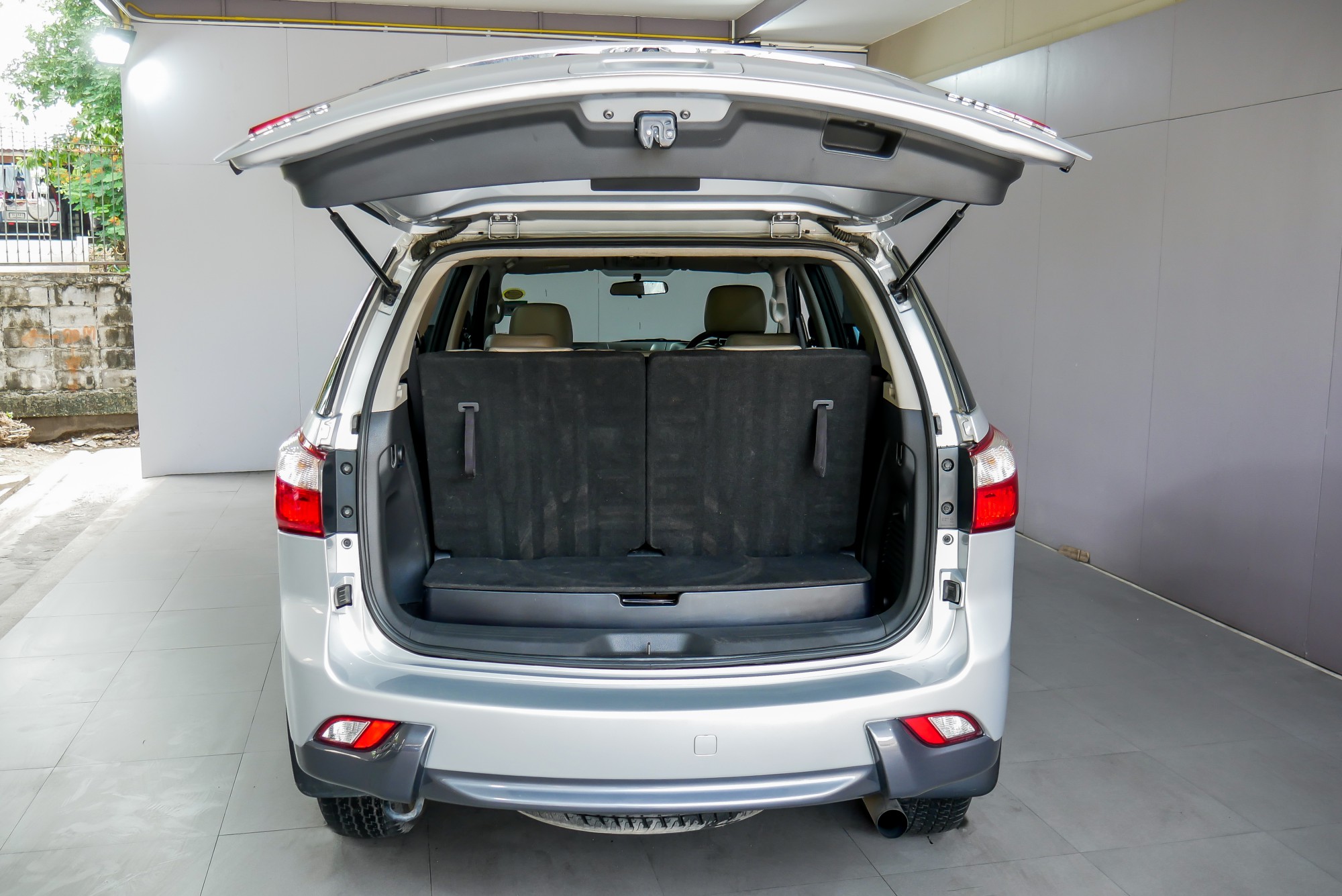 ISUZU MU-X 3.0 NAVI 4X4 AT ปี 2014 สีเงิน (รูปที่ 17)