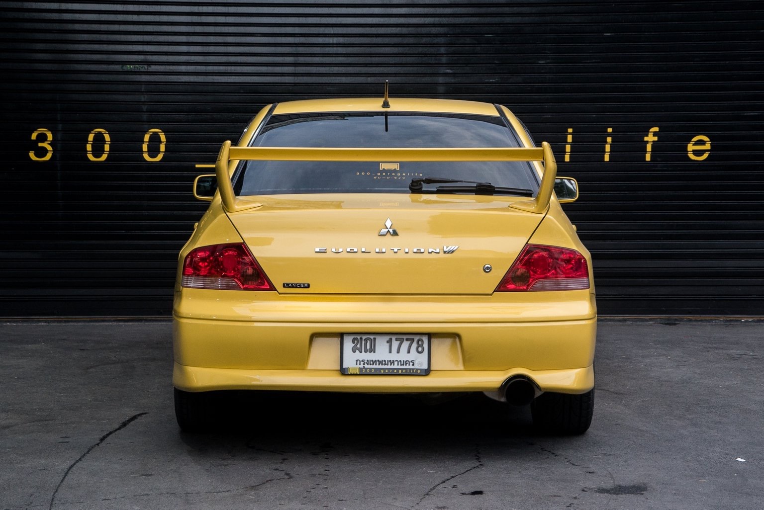 Mitsubishi Evolution VII ปี 2003 สีเหลือง