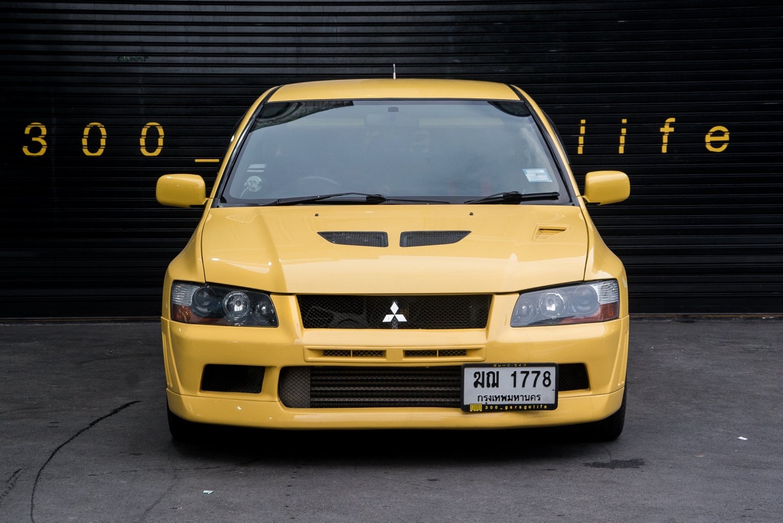 Mitsubishi Evolution VII ปี 2003 สีเหลือง