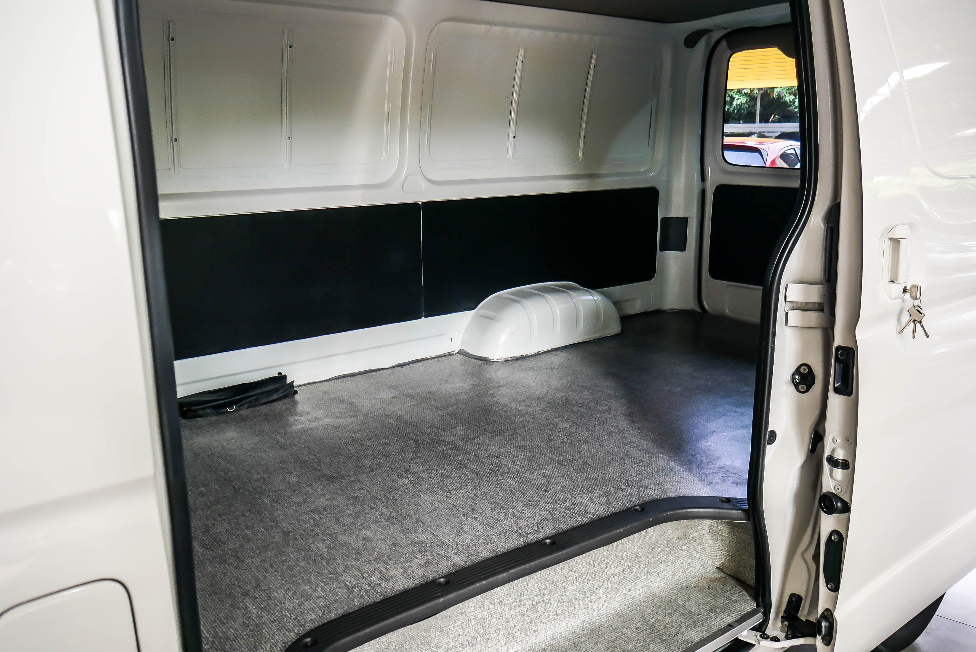 TOYOTA HI-ACE 2.5 ECONOME MT ปี 2010 สีขาว (รูปที่ 13)