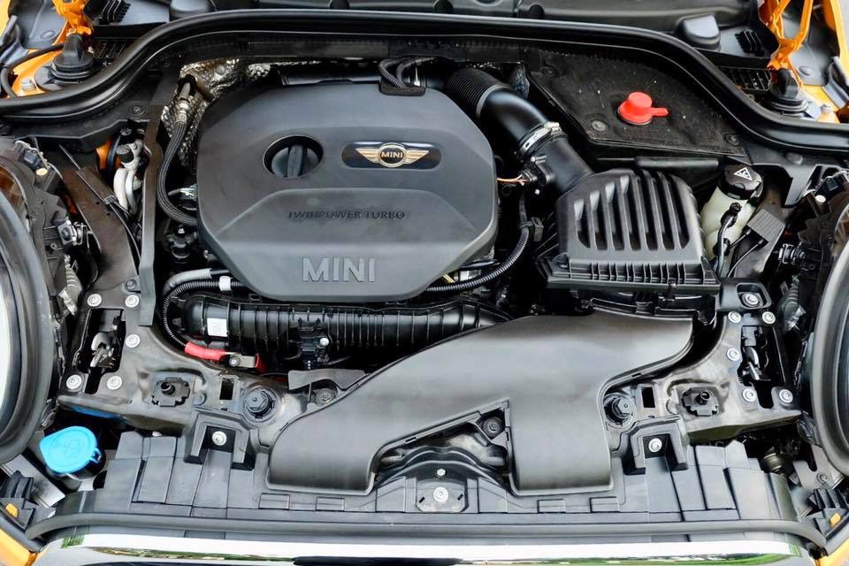 Mini Hatch (Cooper) Gen3 F56 (3 ประตู) ปี 2014 สีเหลือง (รูปที่ 9)