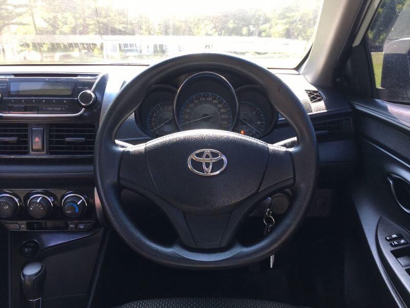 Toyota Vios ปี 2015 สีขาว (รูปที่ 7)
