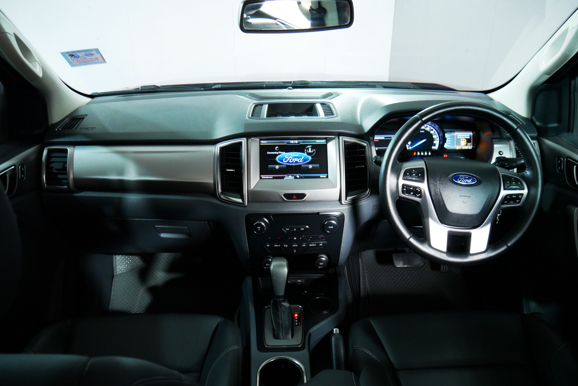FORD EVEREST 2.2 TITANIUM AT ปี 2017 สีแดง (รูปที่ 5)