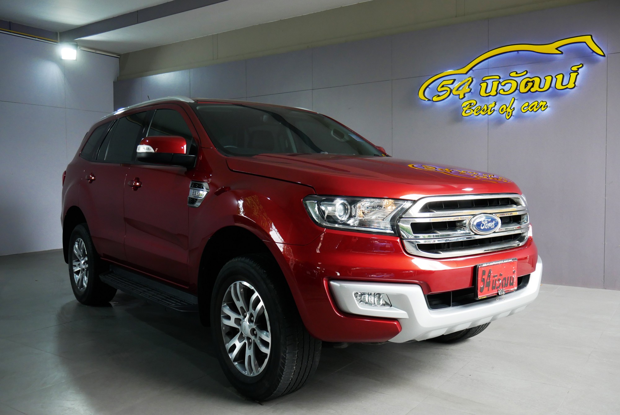 FORD EVEREST 2.2 TITANIUM AT ปี 2017 สีแดง