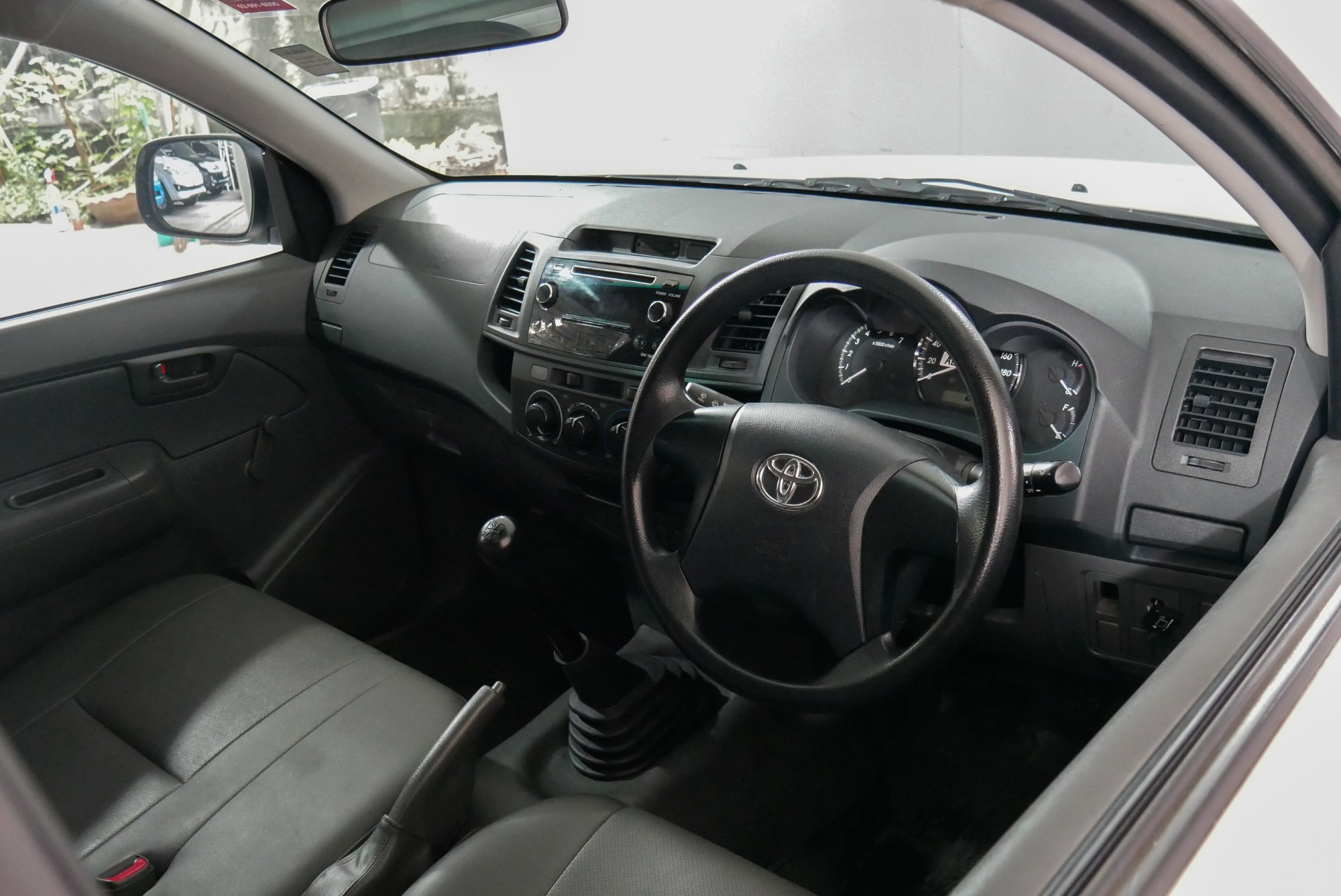 TOYOTA VIGO CHAMP SINGLECAB 2.7J MT ปี 2015 สีขาว (รูปที่ 9)