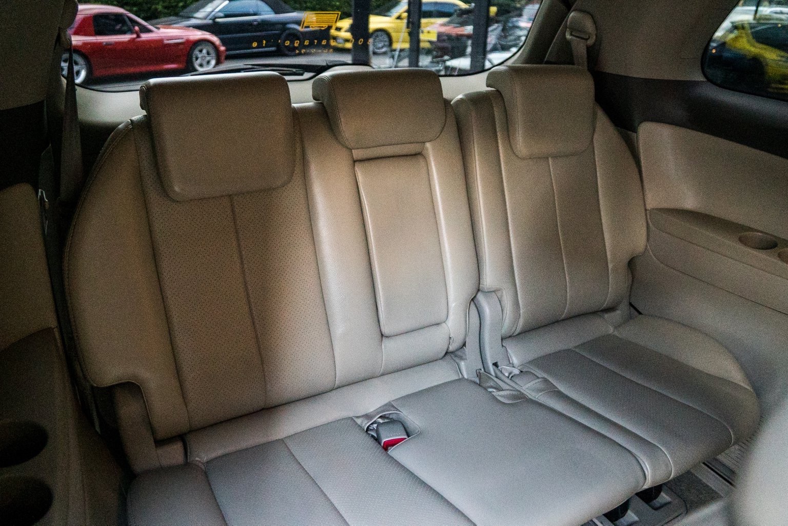 Toyota Estima ปี 2008 สีดำ (รูปที่ 17)