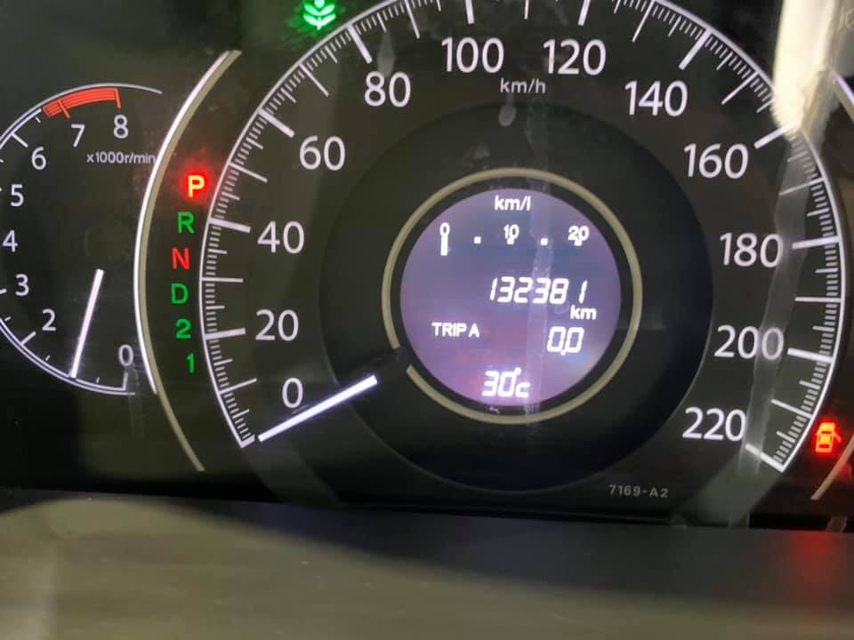 Honda CR-V ปี 2014 สีเงิน (รูปที่ 8)