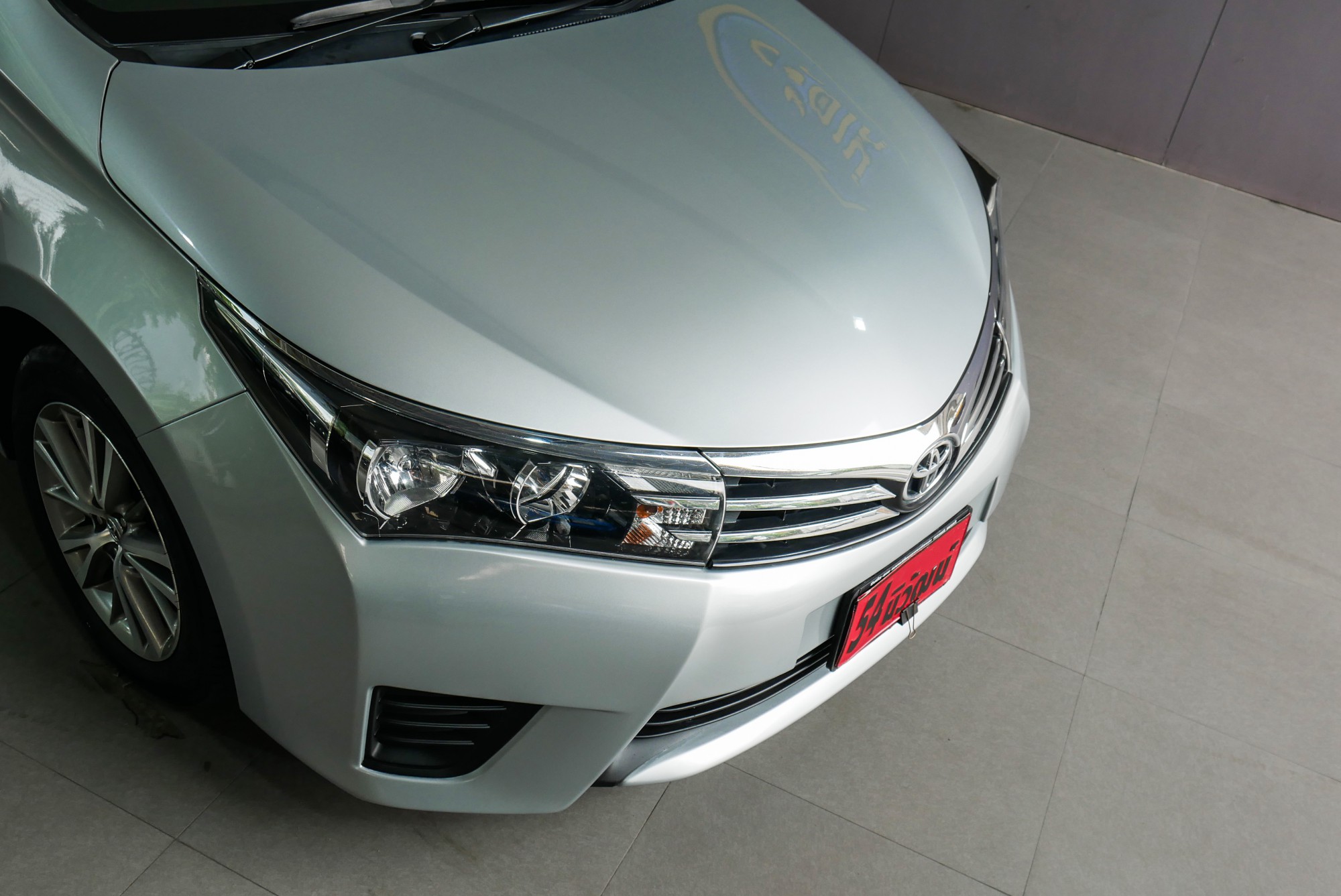 Toyota ALTIS 1.8 E ปี 2016 สีเงิน (รูปที่ 4)