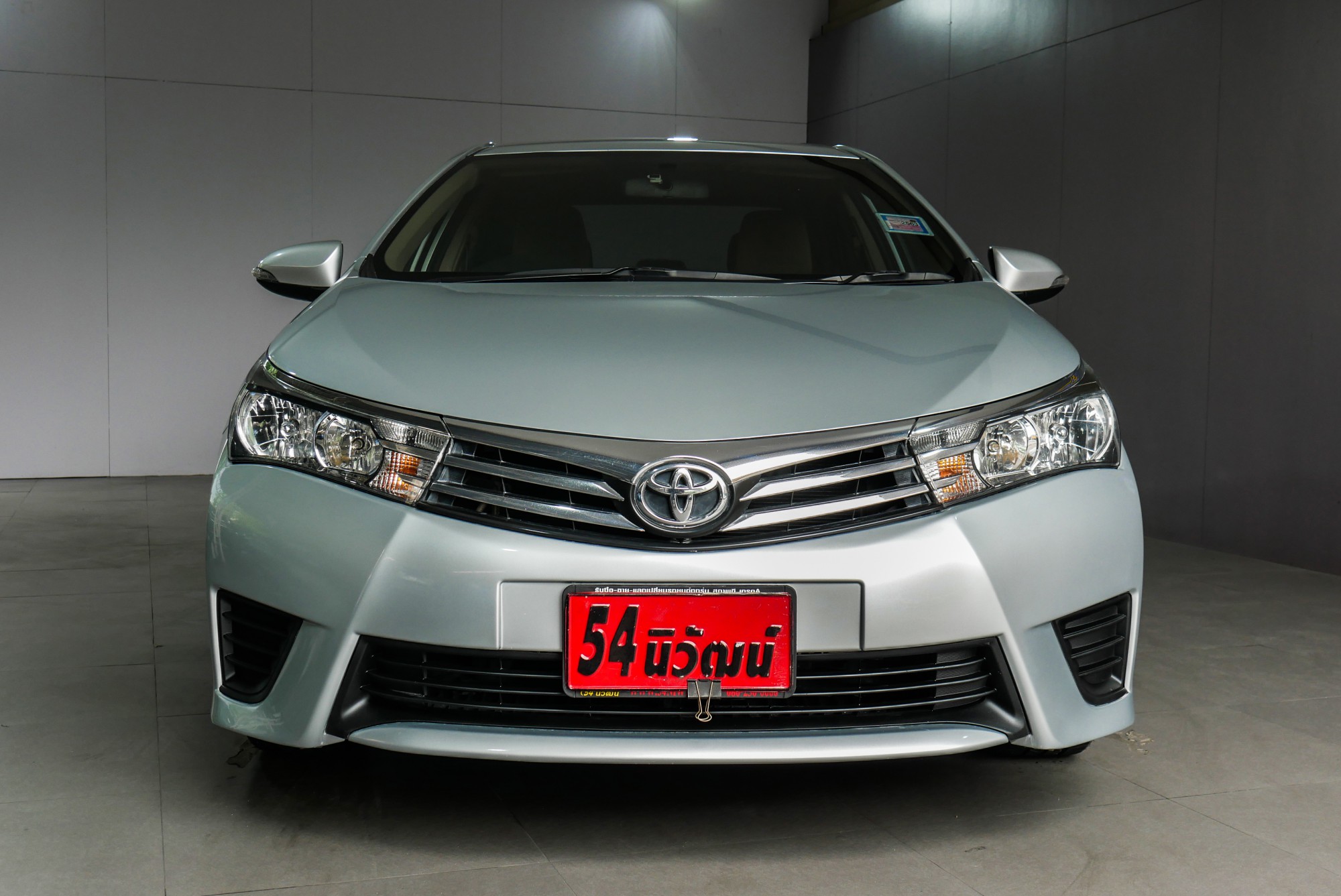 Toyota ALTIS 1.8 E ปี 2016 สีเงิน