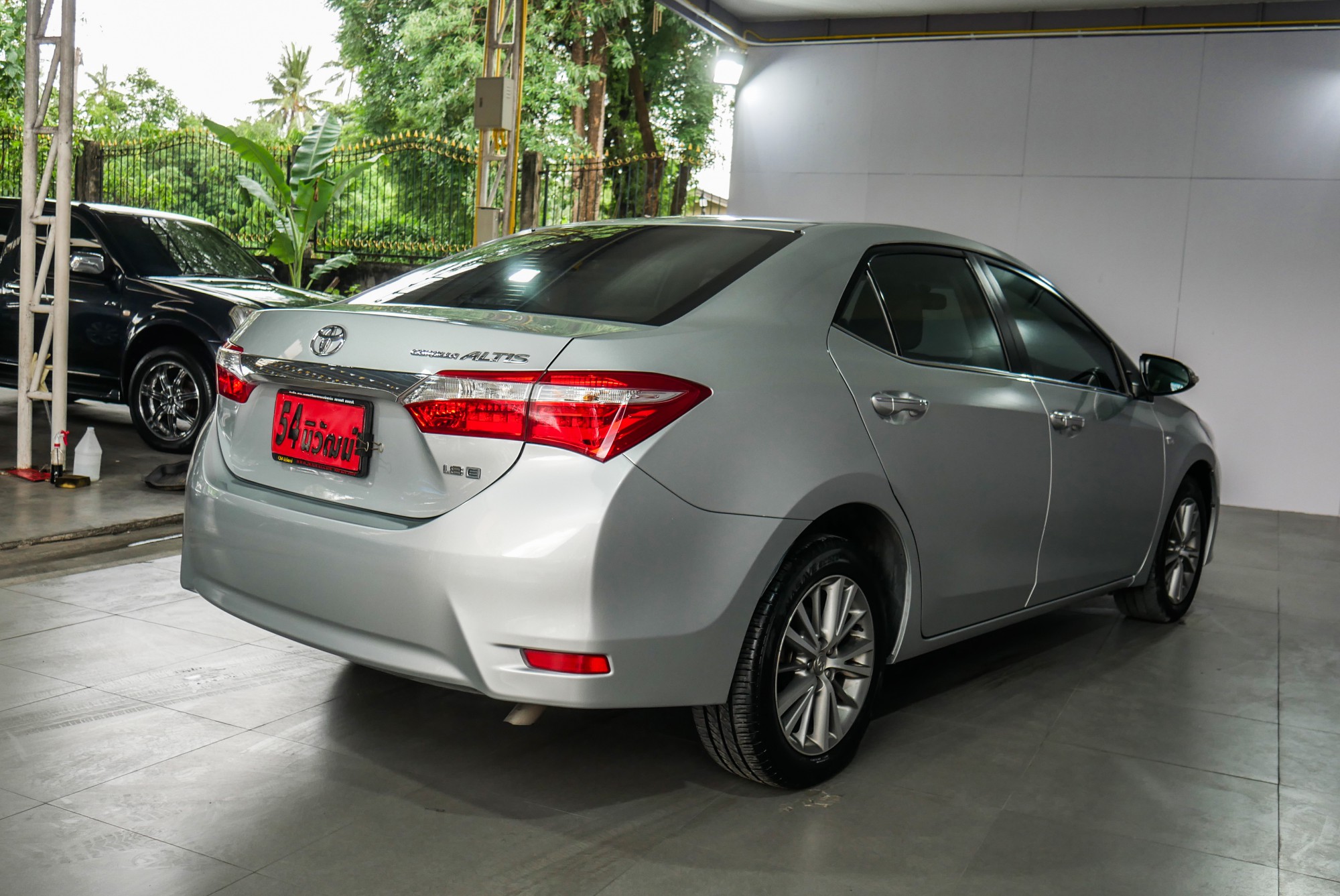 Toyota ALTIS 1.8 E ปี 2016 สีเงิน