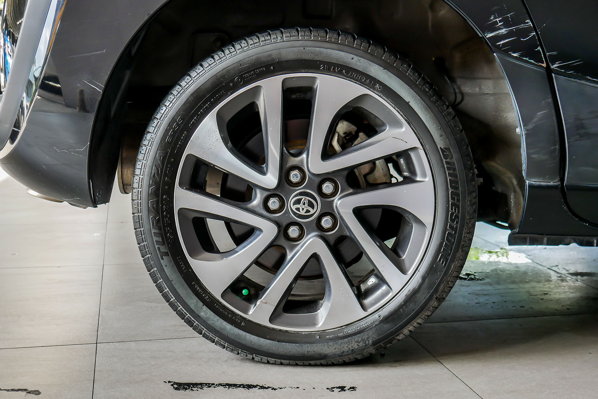 TOYOTA SIENTA 1.5 V AT ปี 2017 สีดำ (รูปที่ 17)