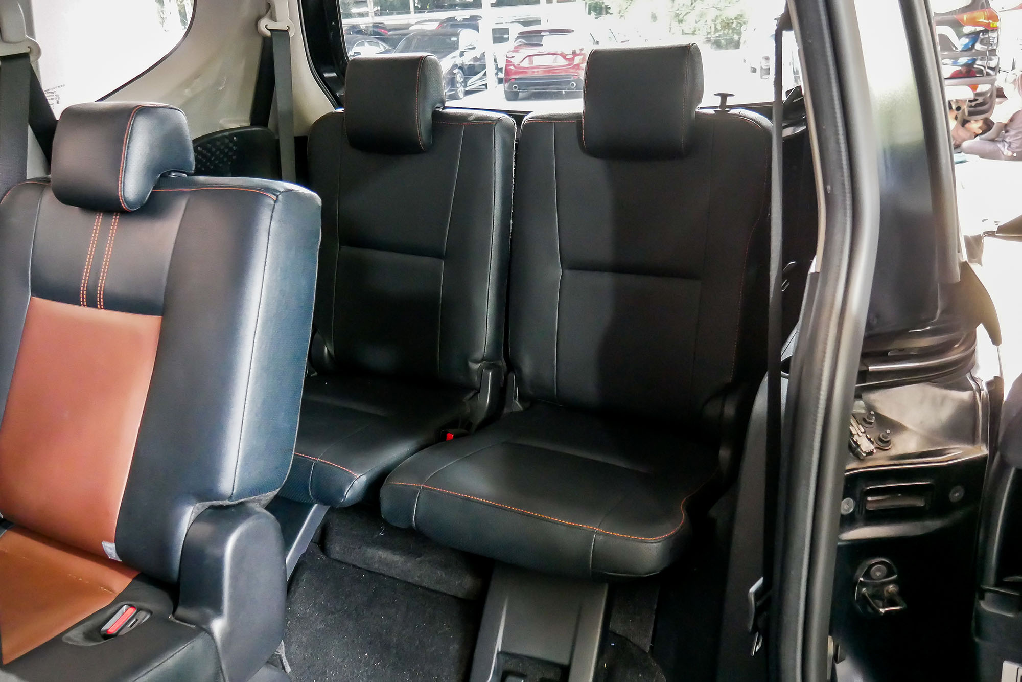 TOYOTA SIENTA 1.5 V AT ปี 2017 สีดำ (รูปที่ 16)