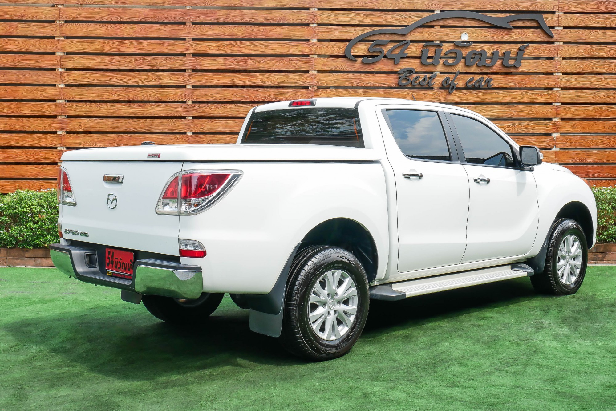 2013 MAZDA BT-50 PRO DOUBLECAB 3.2 4×4 MT ปี 2013 สีขาว