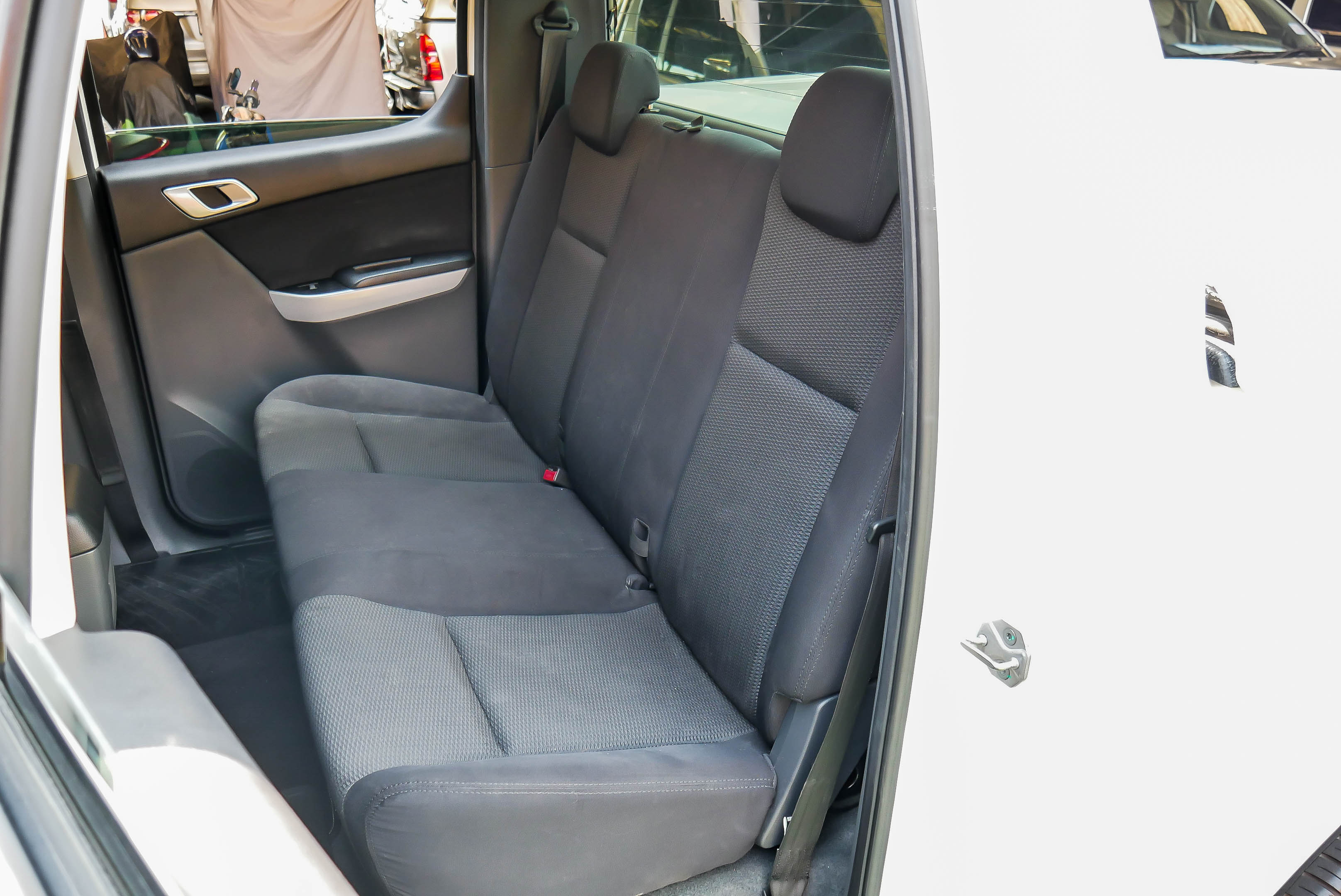 2013 MAZDA BT-50 PRO DOUBLECAB 3.2 4×4 MT ปี 2013 สีขาว (รูปที่ 31)