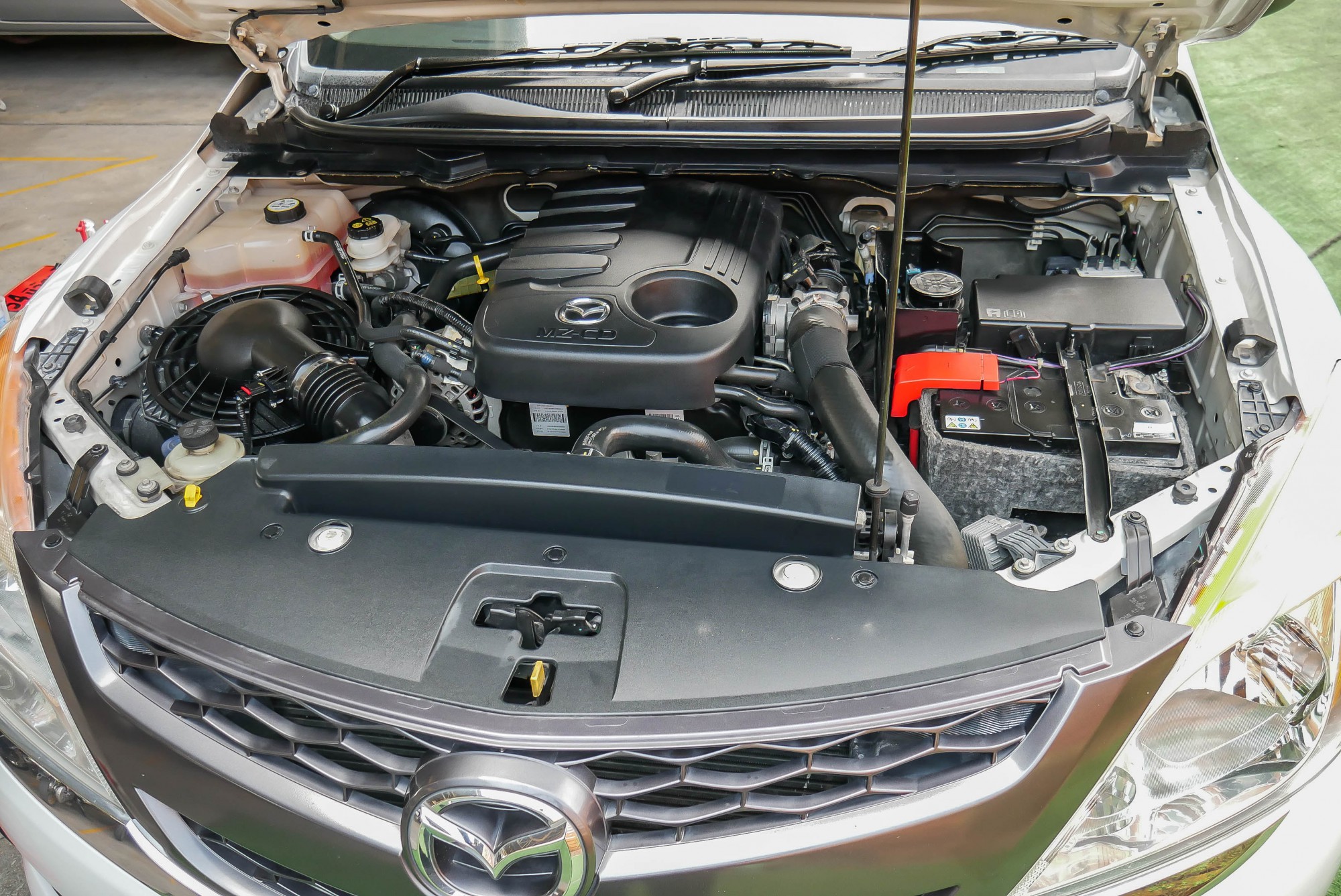 2013 MAZDA BT-50 PRO DOUBLECAB 3.2 4×4 MT ปี 2013 สีขาว (รูปที่ 9)