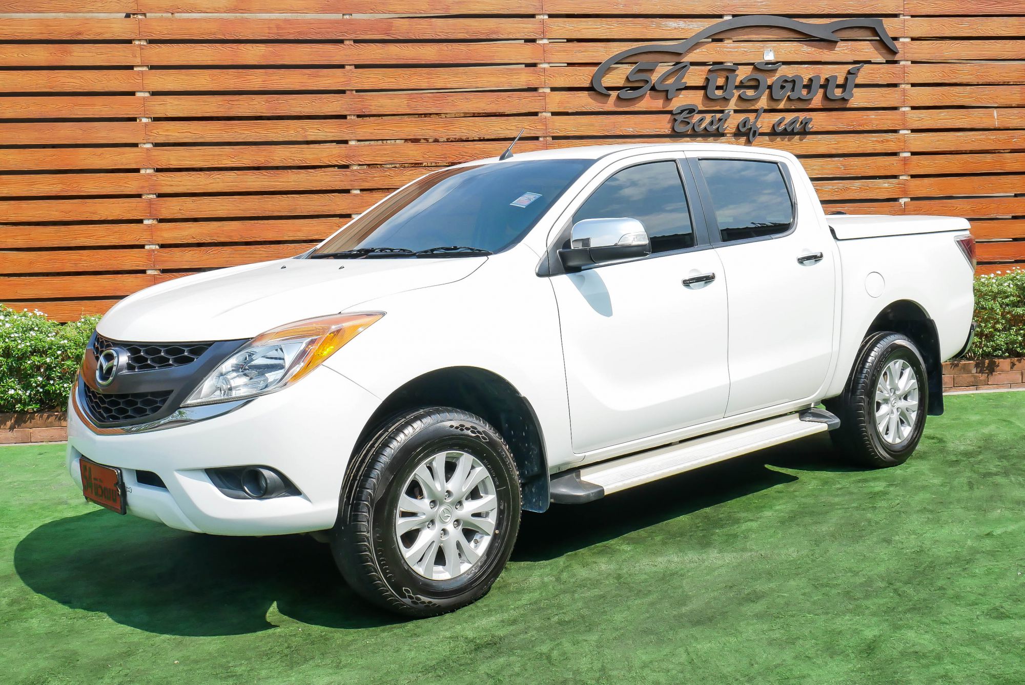 2013 MAZDA BT-50 PRO DOUBLECAB 3.2 4×4 MT ปี 2013 สีขาว