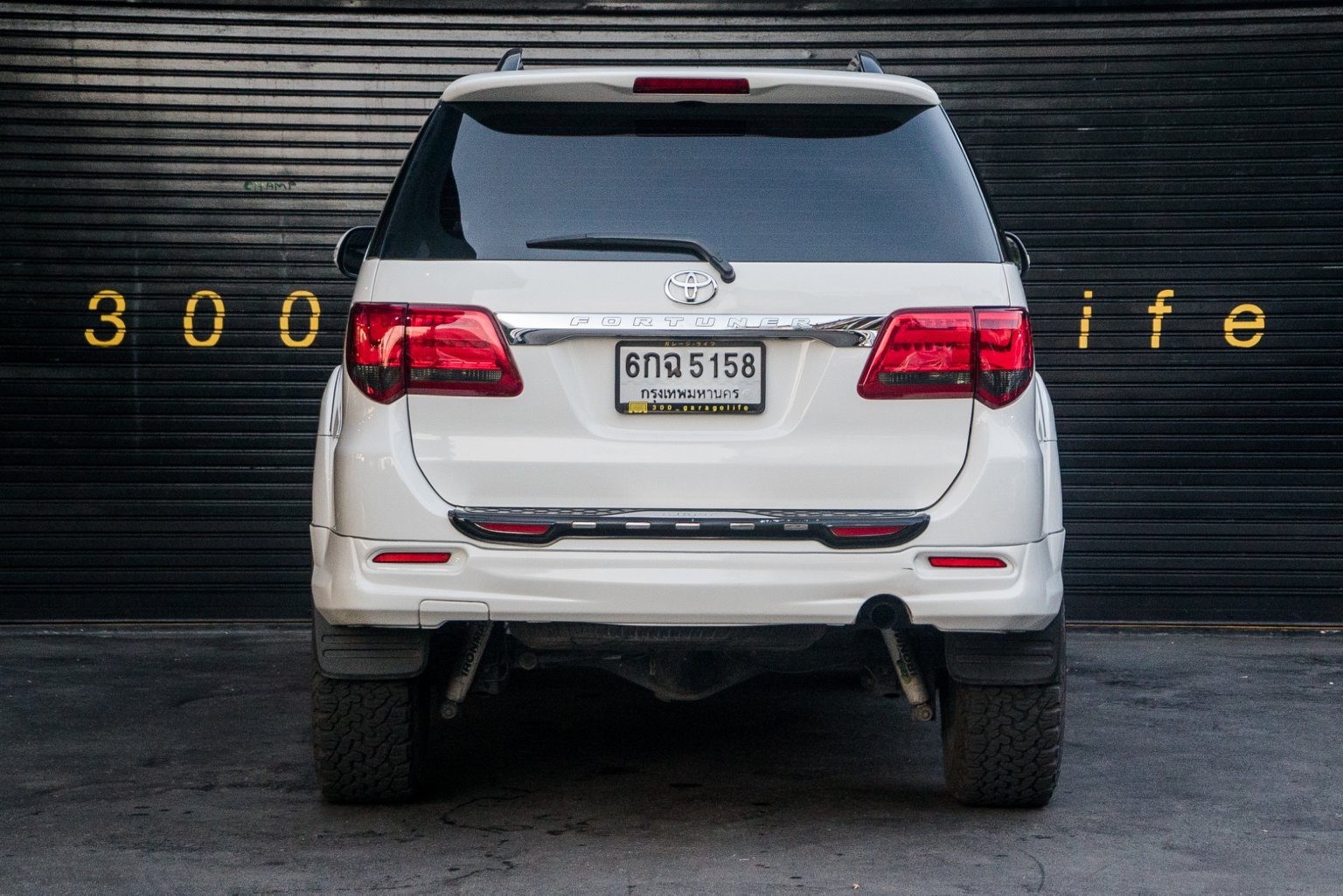 Toyota Fortuner GEN 1 ไมเนอร์เชนจ์ 2 ปี 2012 สีขาว (รูปที่ 4)