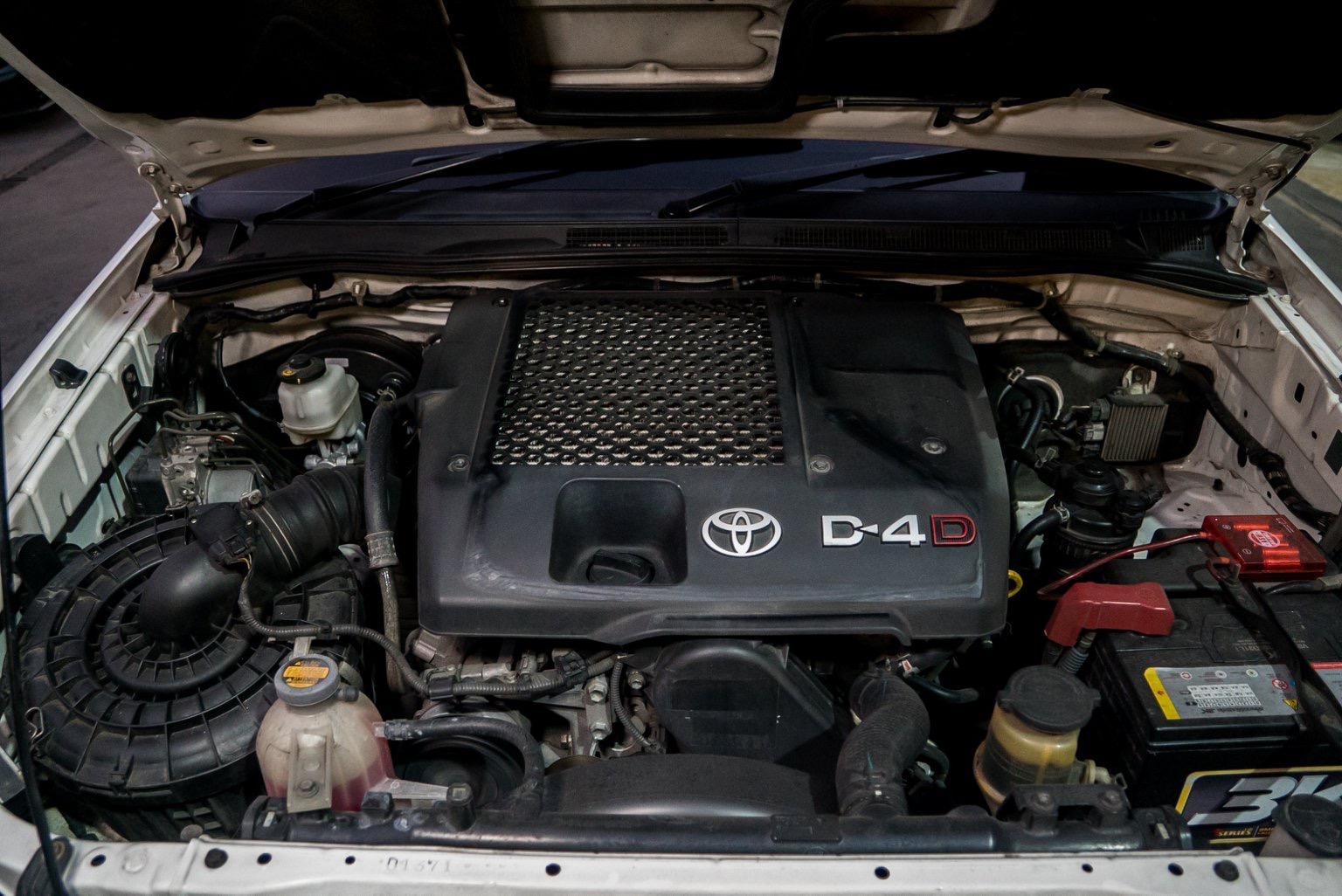 Toyota Fortuner GEN 1 ไมเนอร์เชนจ์ 2 ปี 2012 สีขาว (รูปที่ 14)