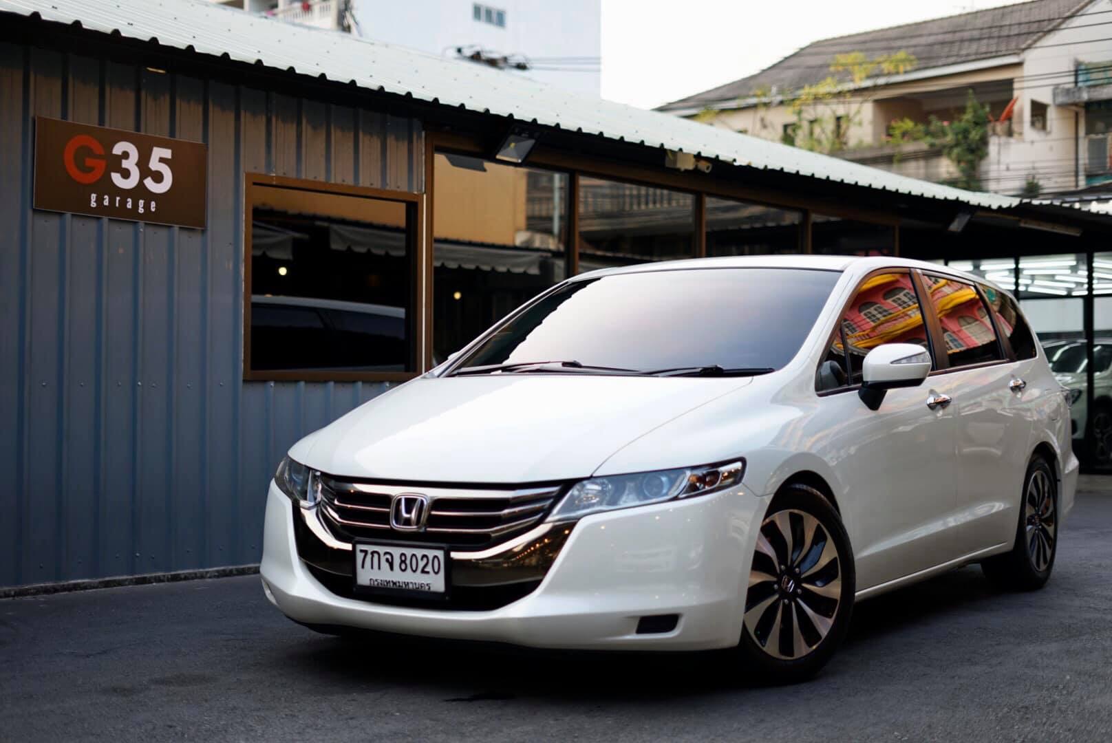 Honda Odyssey ปี 2013 สีขาว