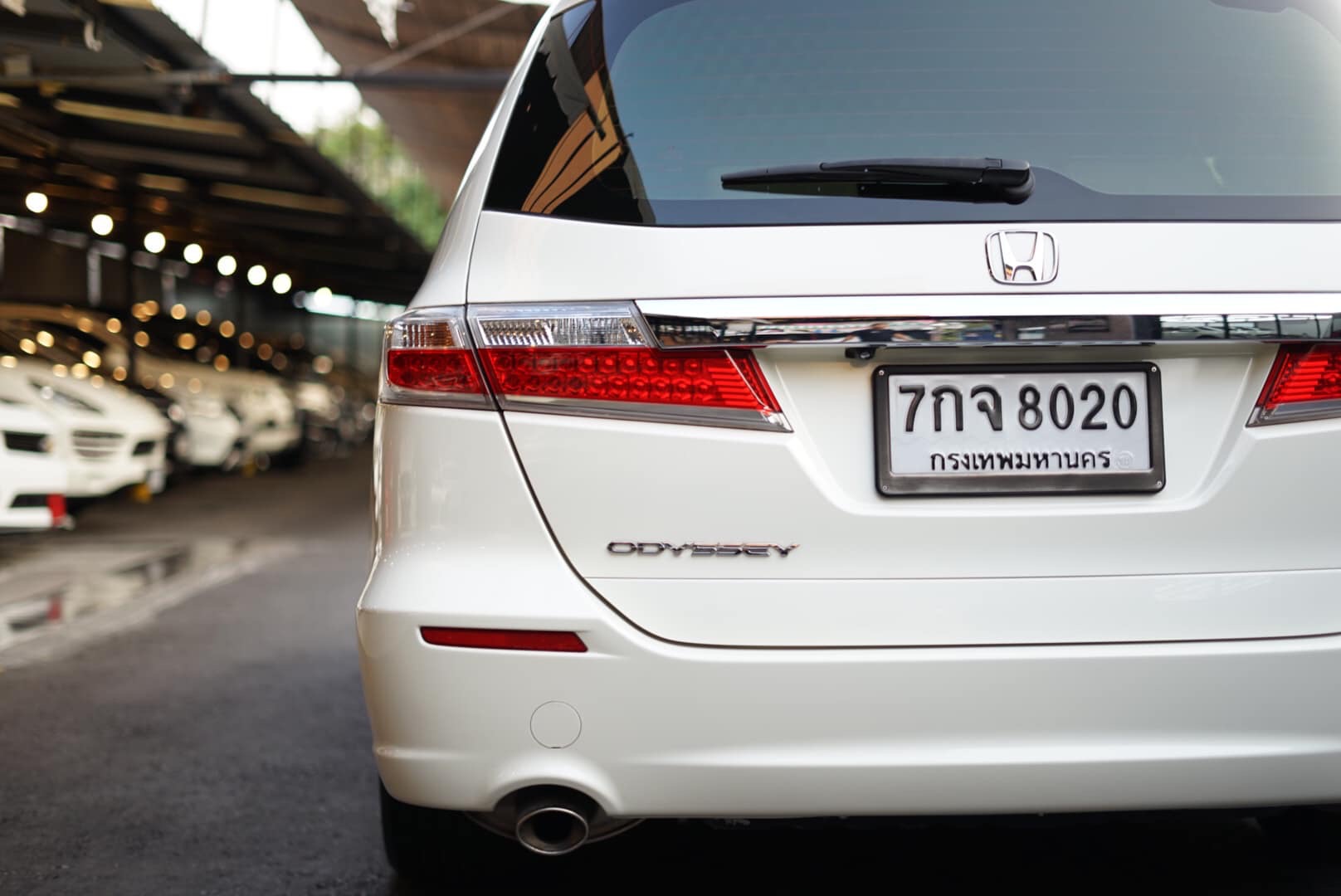 Honda Odyssey ปี 2013 สีขาว