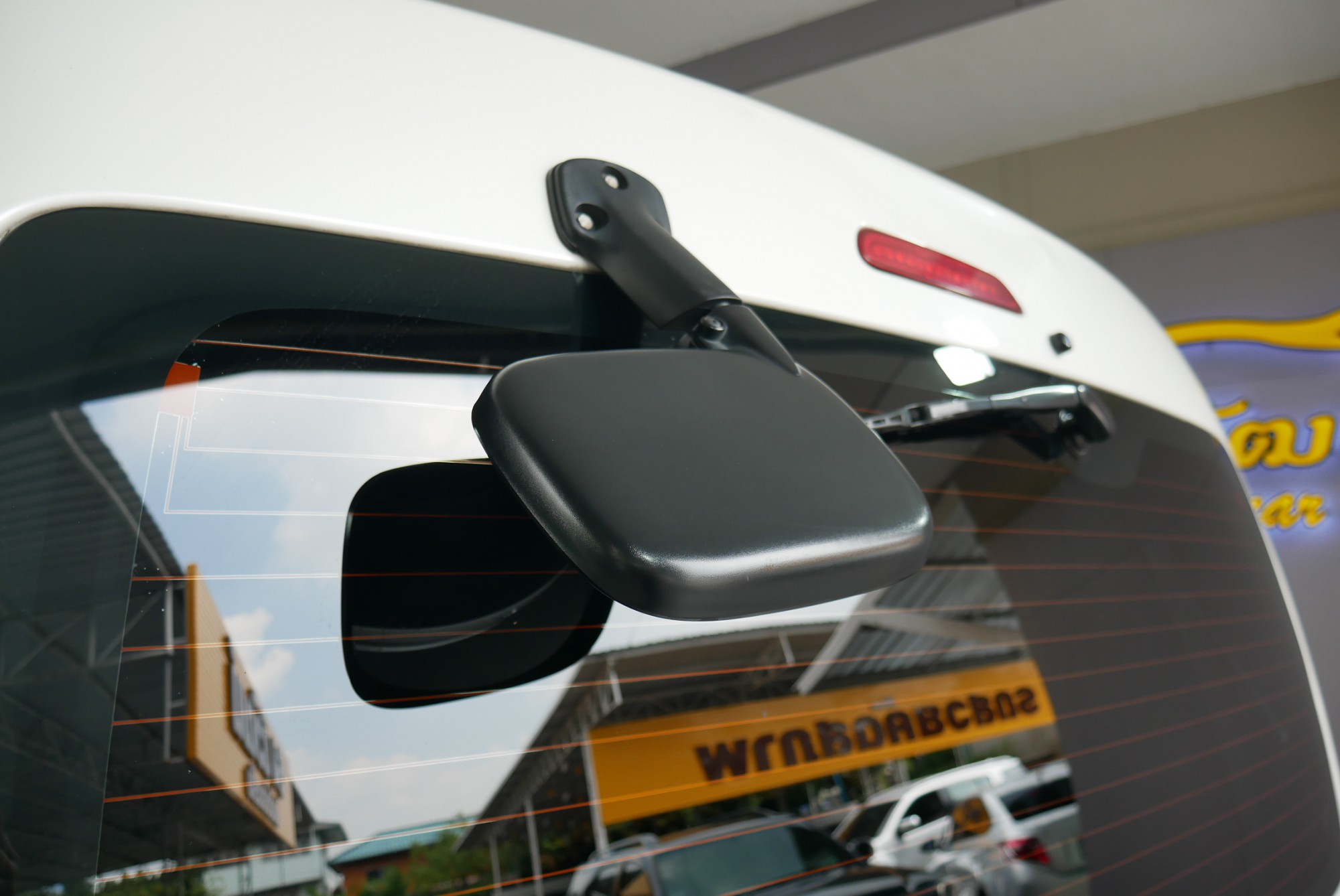 TOYOTA VENTURY 3.0 G ปี 2015 สีขาว (รูปที่ 16)