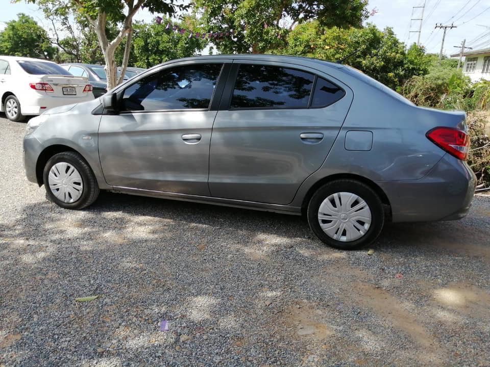 Mitsubishi Attrage ปี 2018 สีเทา (รูปที่ 5)