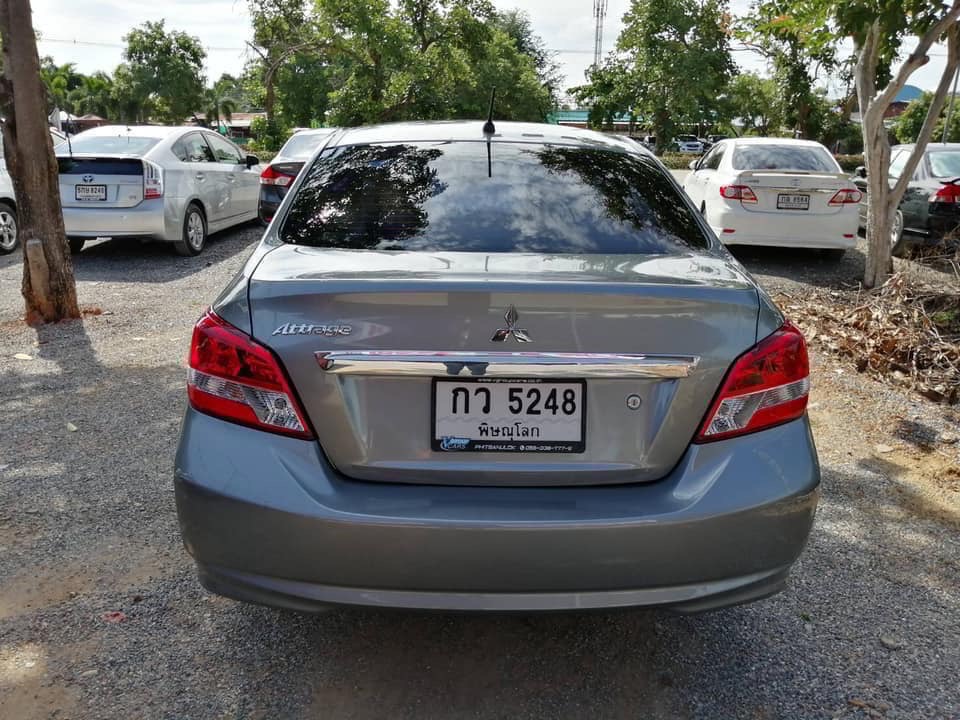 Mitsubishi Attrage ปี 2018 สีเทา (รูปที่ 6)