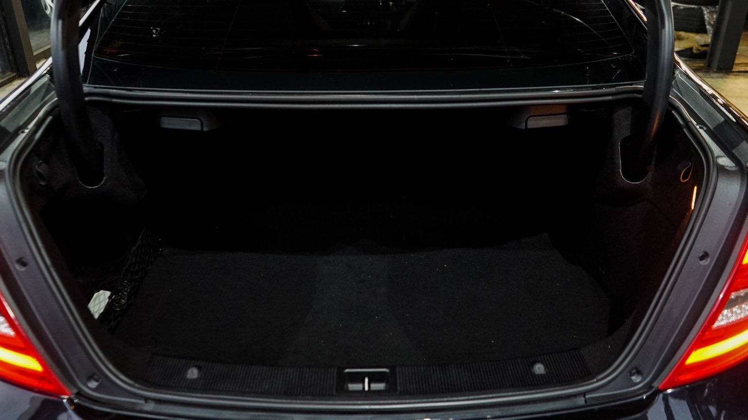 Mercedes-Benz C-Class W204 C180 ปี 2012 สีดำ