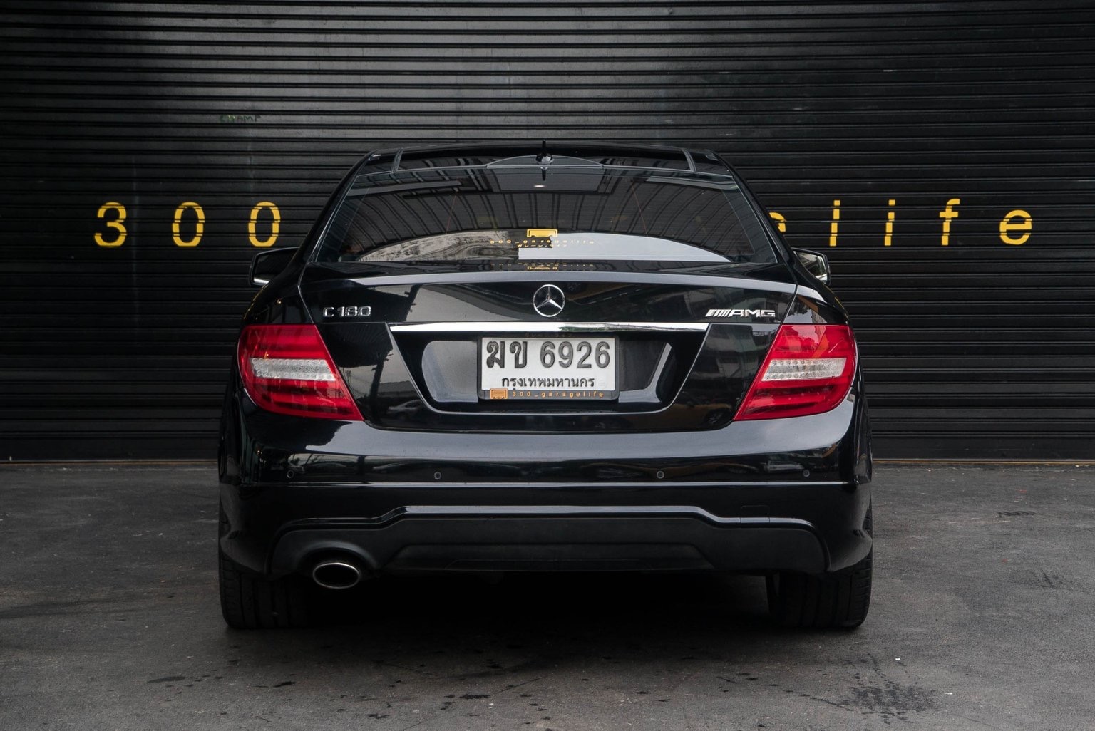 Mercedes-Benz C-Class W204 C180 ปี 2012 สีดำ