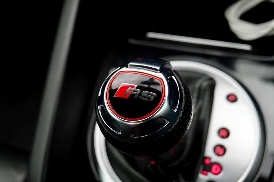Audi TT RS สีขาว (รูปที่ 12)