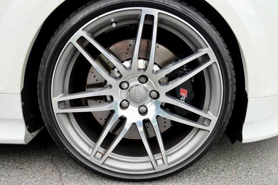 Audi TT RS สีขาว (รูปที่ 4)