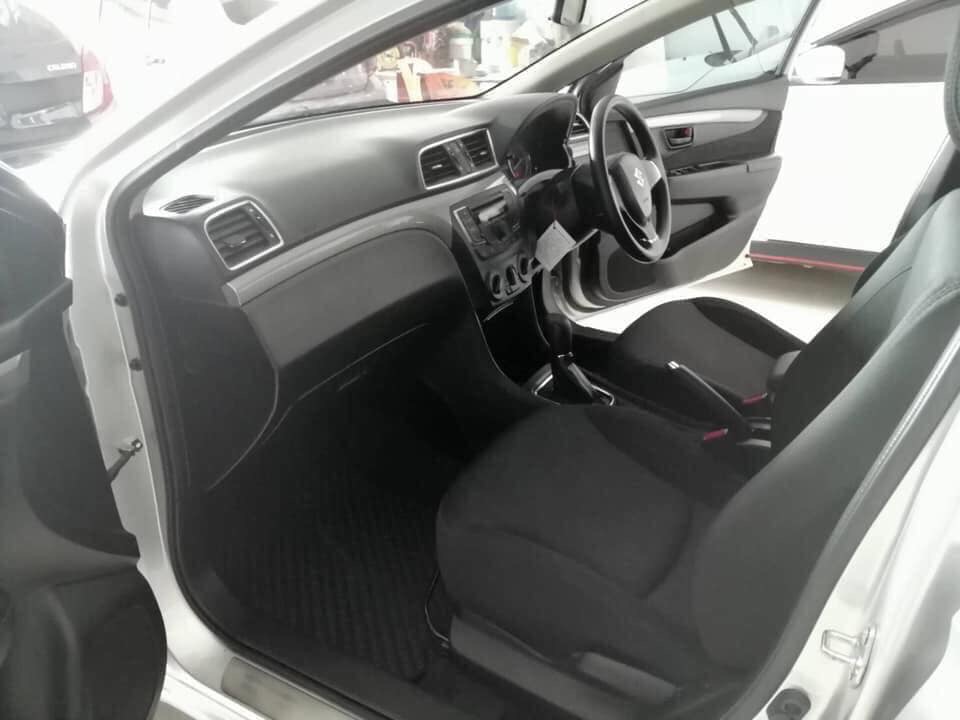Suzuki Ciaz ปี 2018 สีเงิน (รูปที่ 5)