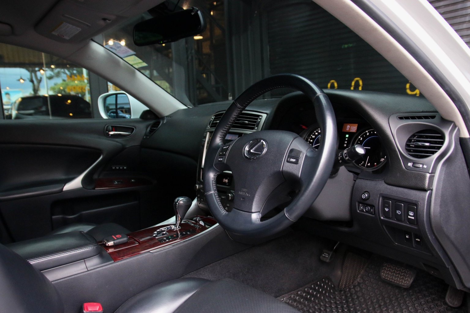 Lexus IS XE20 IS250 ปี 2006 สีขาว (รูปที่ 8)