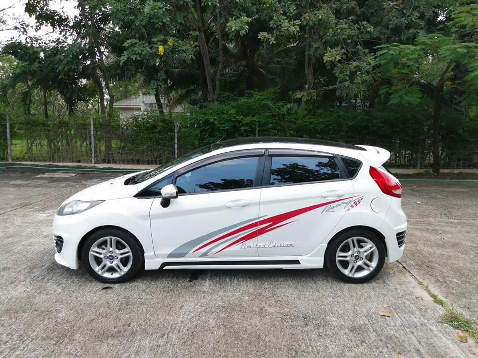 Ford Fiesta ปี 2012 สีขาว (รูปที่ 3)