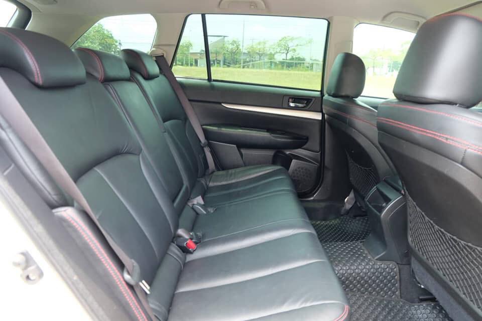 Subaru Legacy Gen5 ปี 2011 สีขาว (รูปที่ 13)
