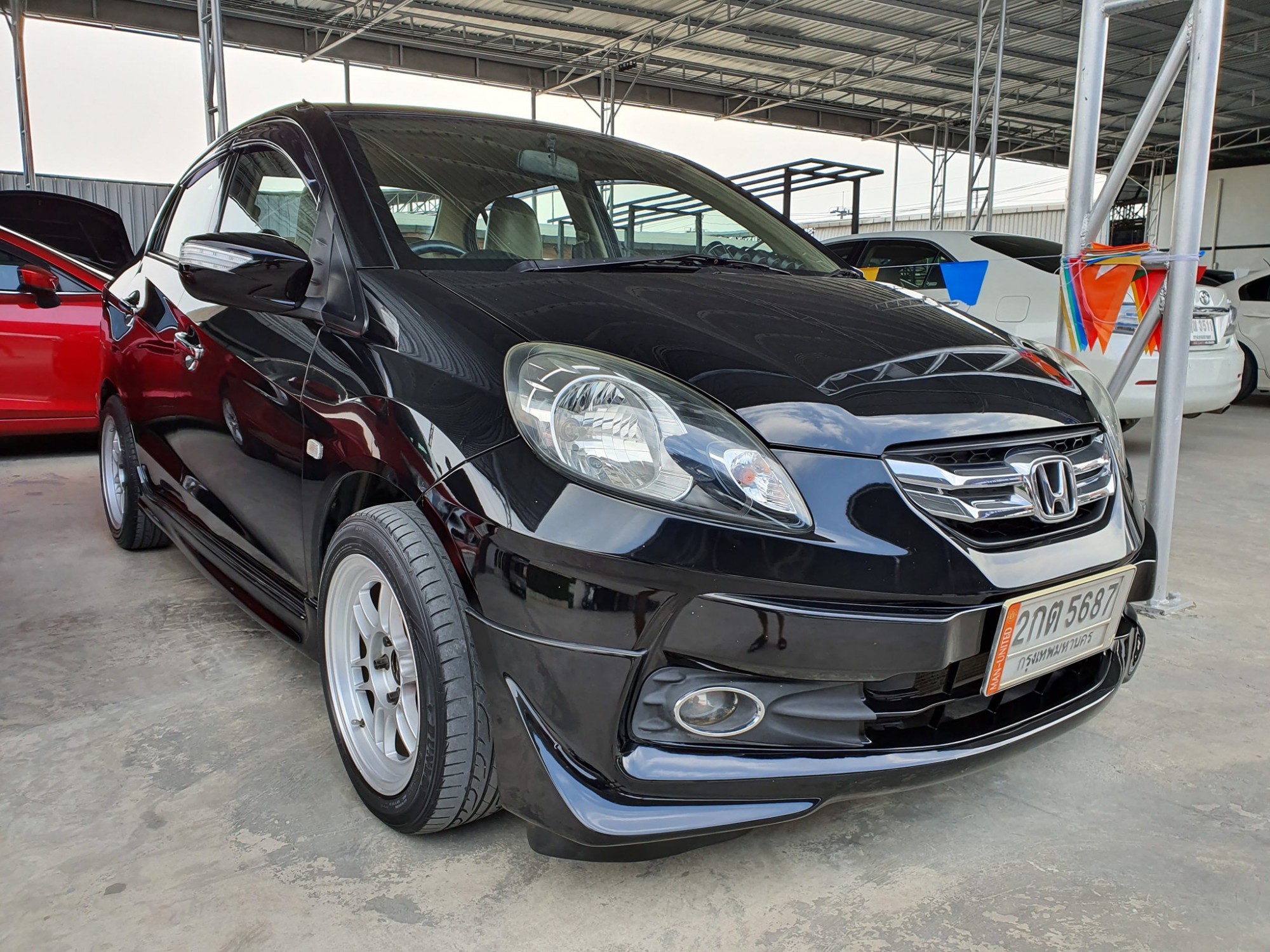 Honda Brio Amaze ปี 2013 สีดำ (รูปที่ 2)