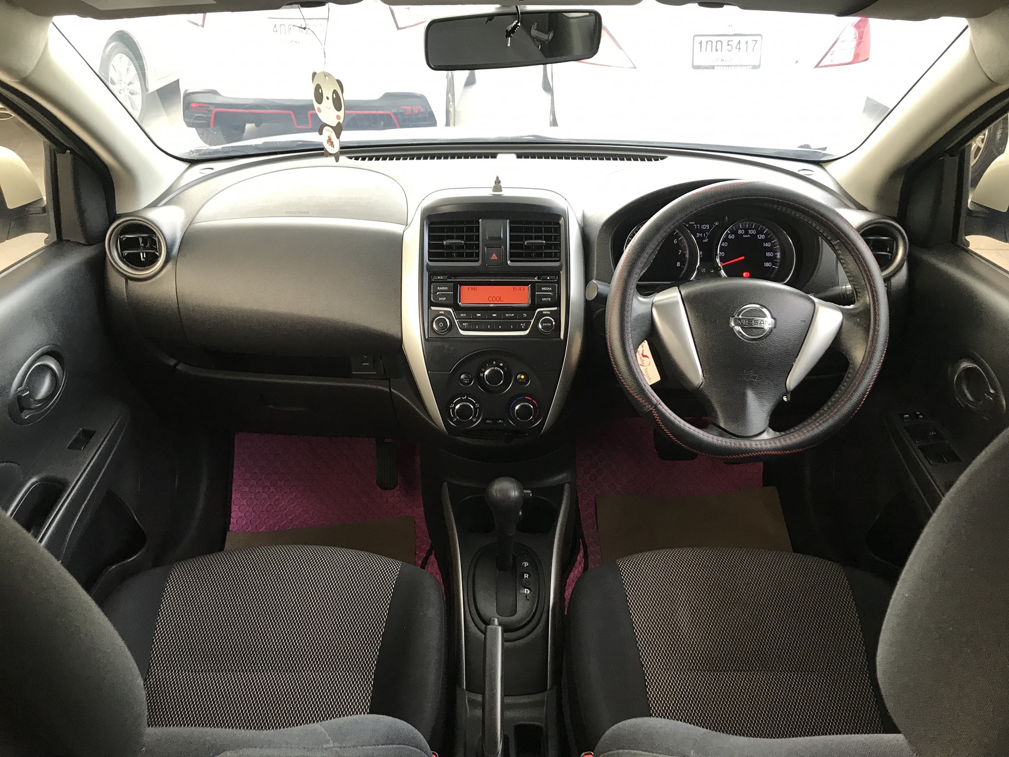 Nissan Almera ปี 2016 สีขาว (รูปที่ 8)