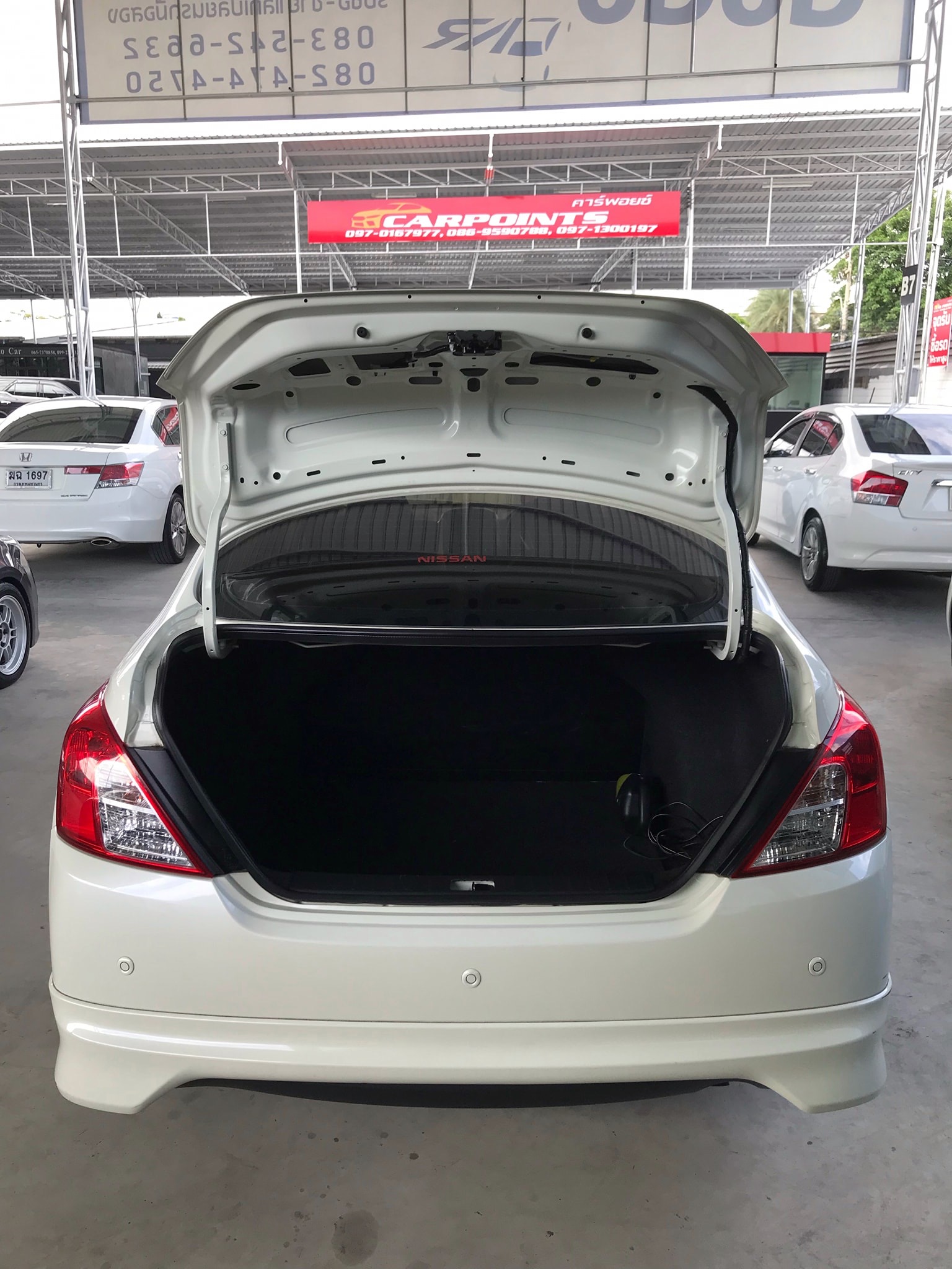 Nissan Almera ปี 2016 สีขาว (รูปที่ 9)