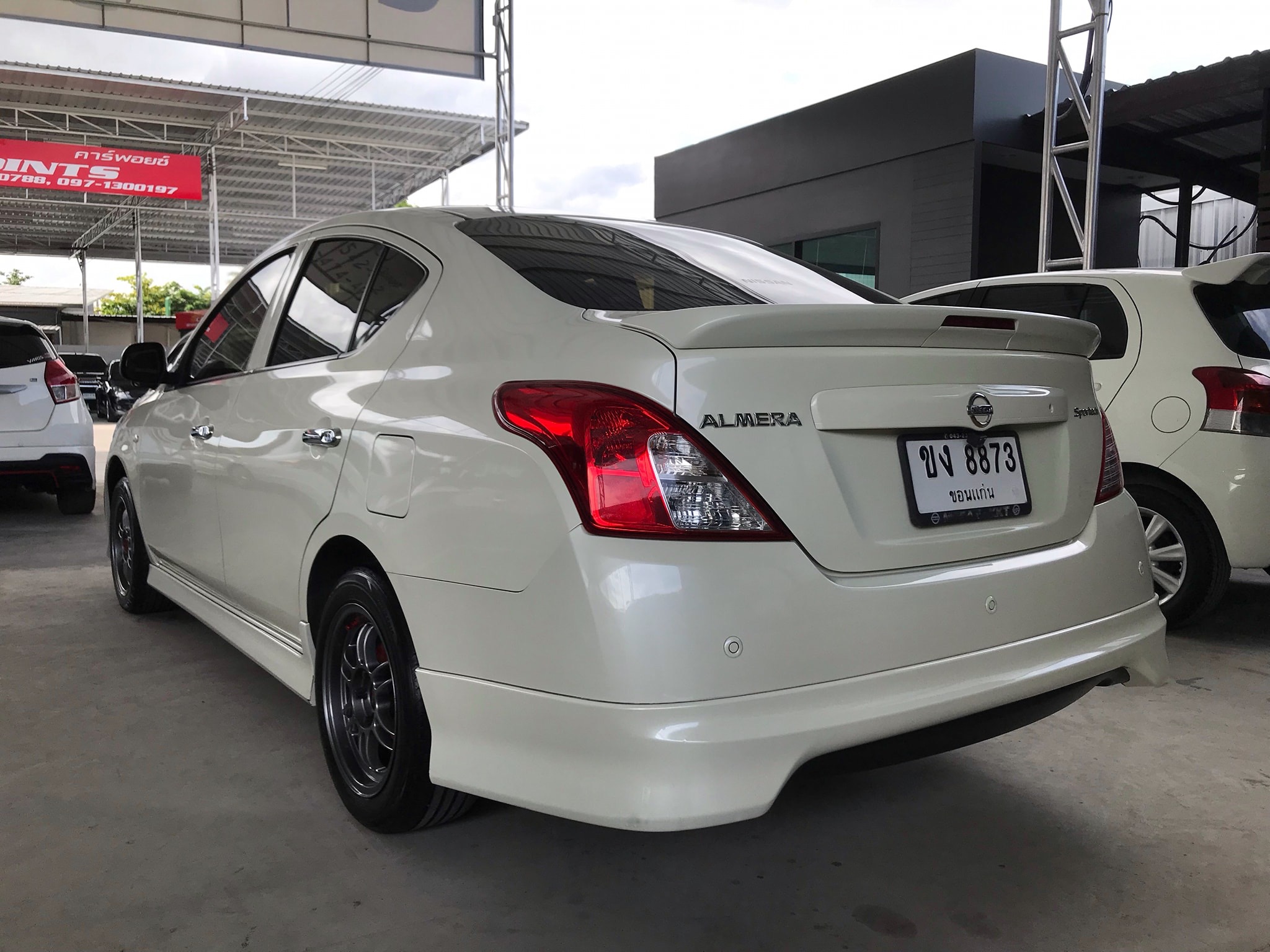 Nissan Almera ปี 2016 สีขาว (รูปที่ 4)