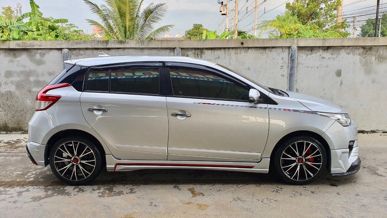 Toyota Yaris ปี 2014 สีเงิน (รูปที่ 6)