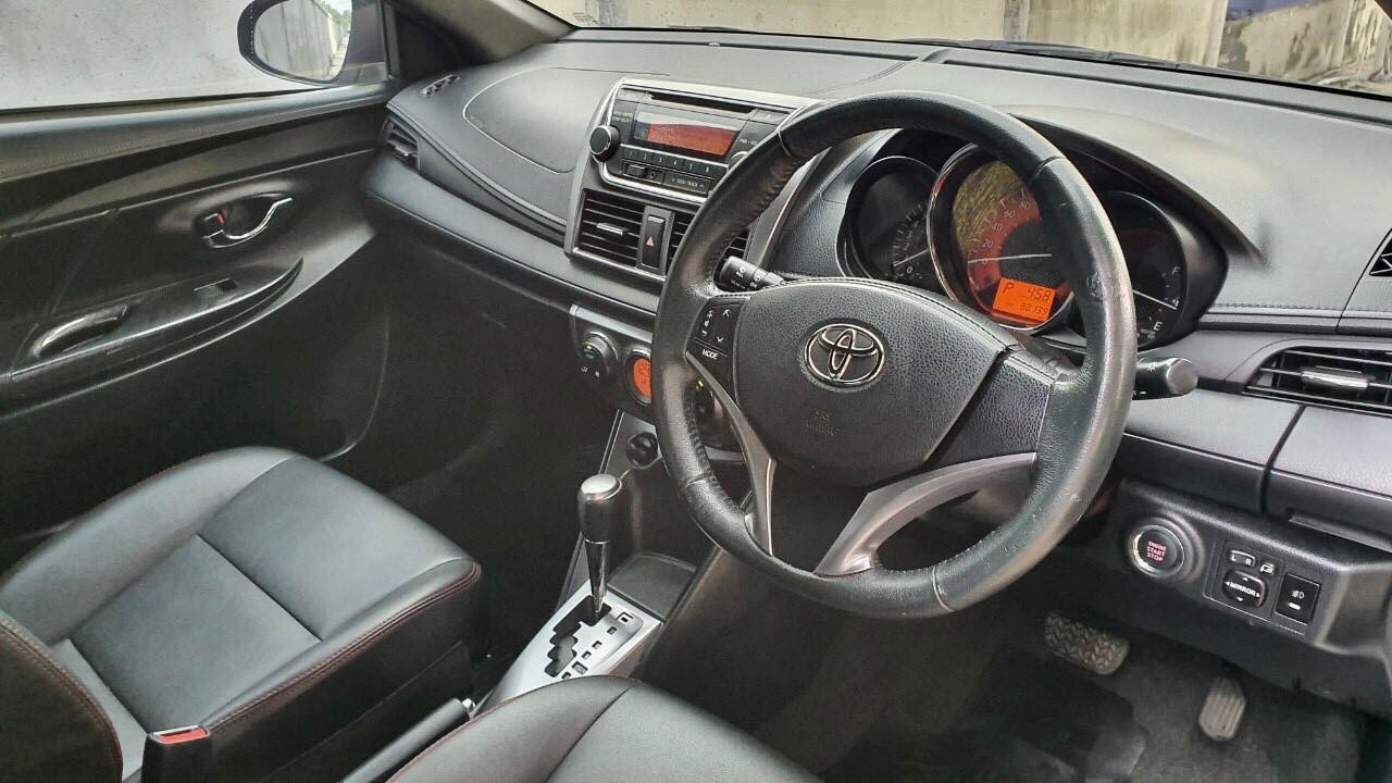 Toyota Yaris ปี 2014 สีเงิน (รูปที่ 11)