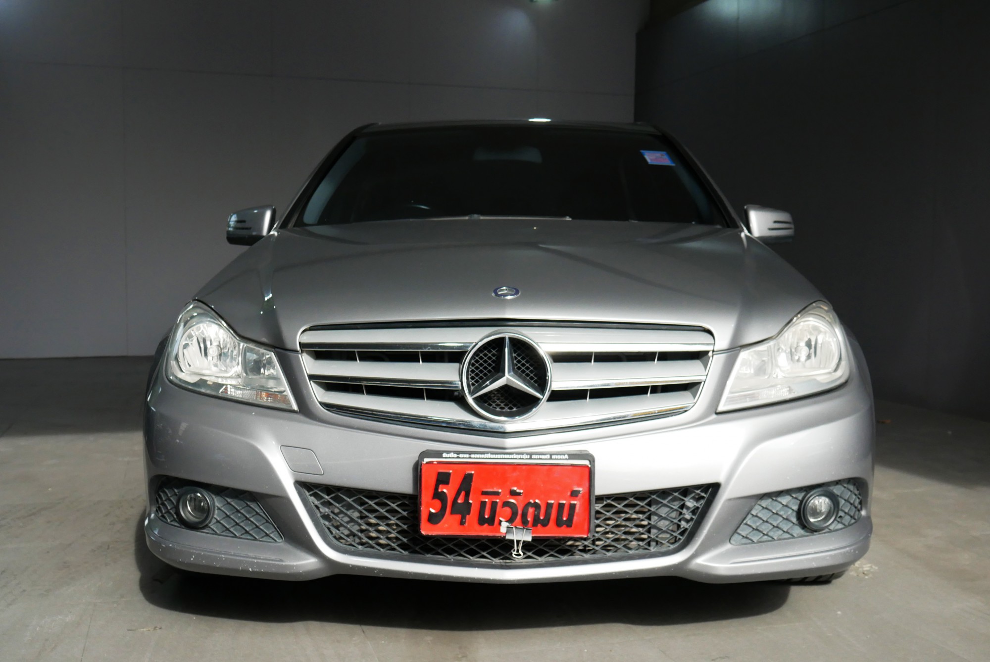 MERCEDES BENZ C200 W204 1.8 CGI Facelife ปี 2013 สีเทา (รูปที่ 2)
